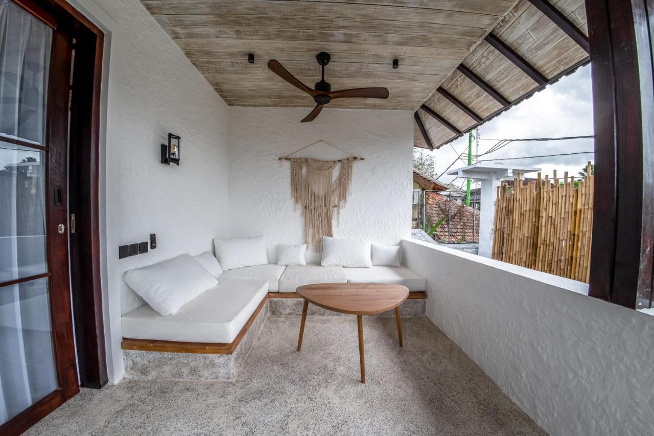 Putri Salju Villa By Evdekimi Ubud エクステリア 写真