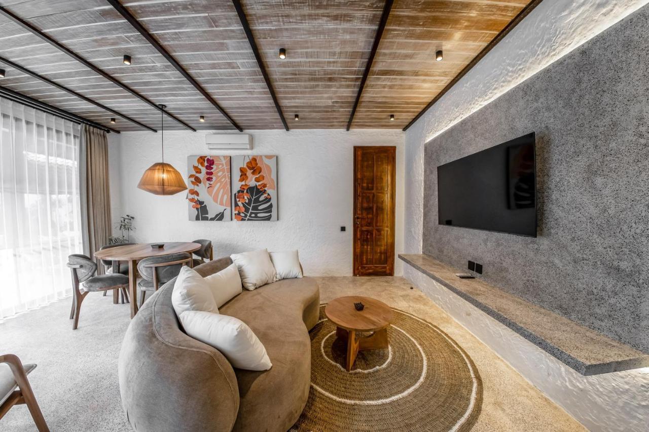 Putri Salju Villa By Evdekimi Ubud エクステリア 写真